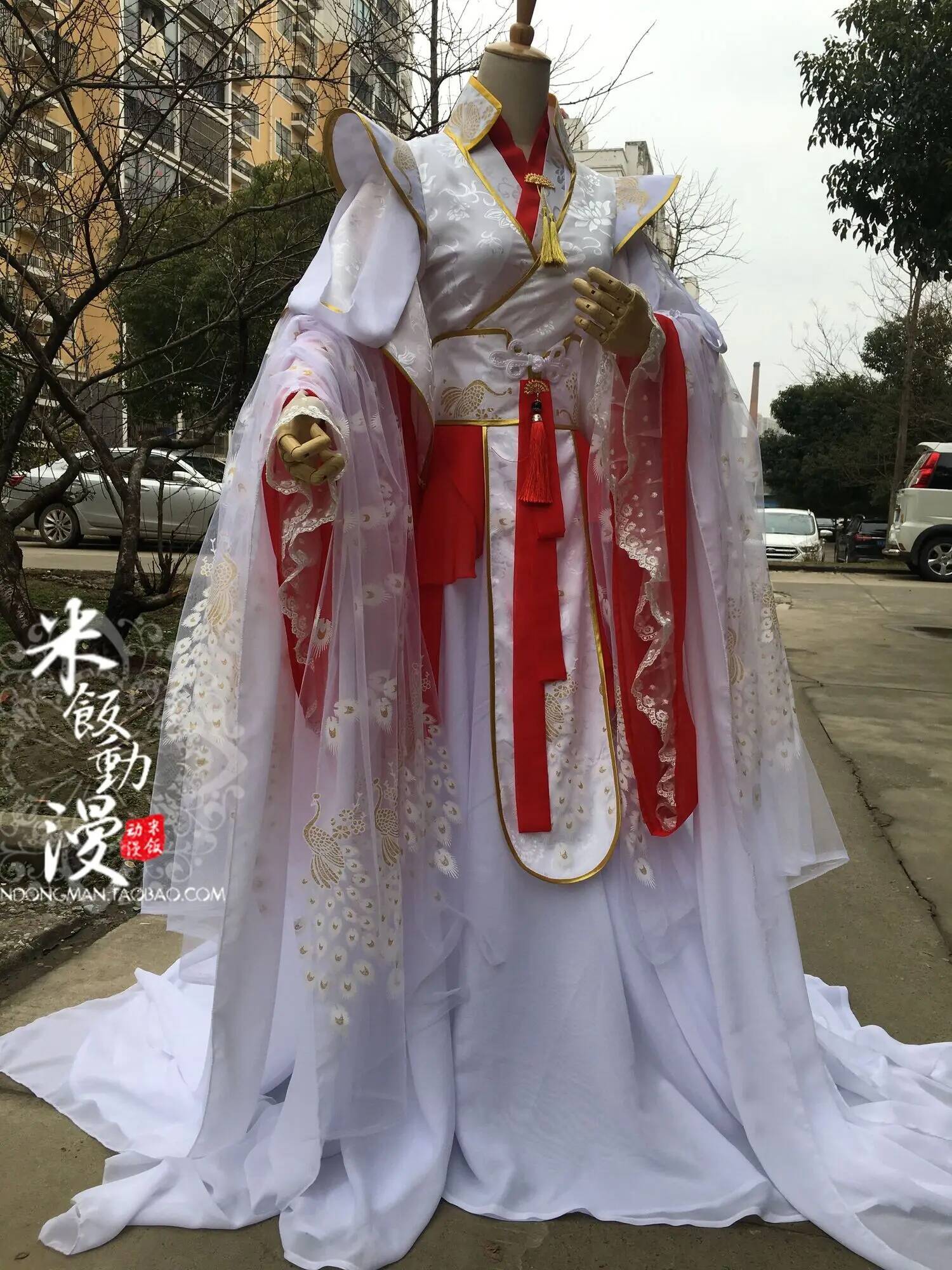 يبارك المسؤولين الأمير يوي الس - مراجعة Queen Anime Cosplay وسعره