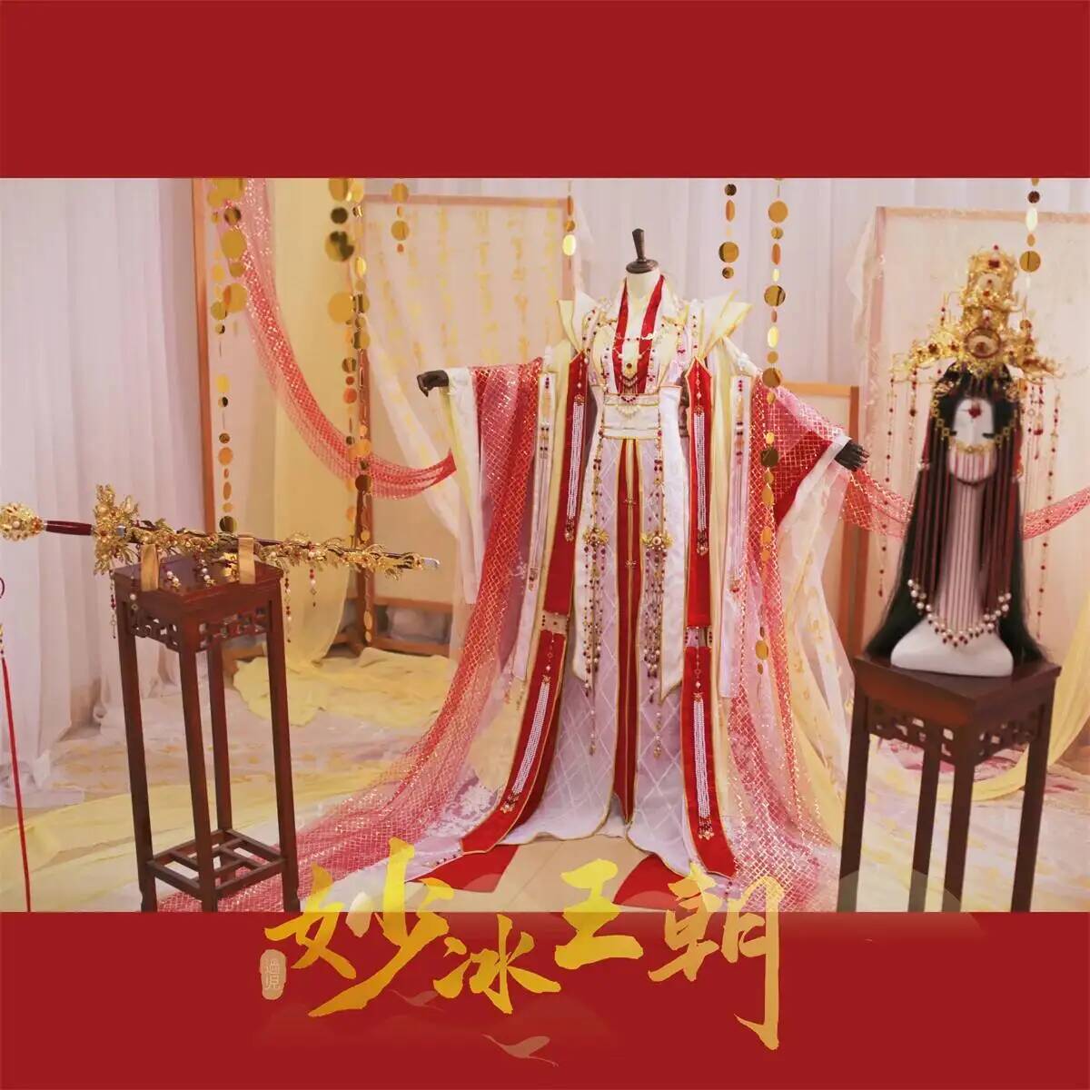 زي تنكري للهالوين على الطراز ا - مراجعة Queen Anime Cosplay وسعره