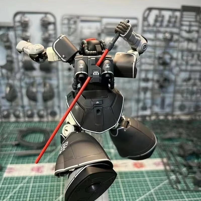 نموذج تجميع تجريبي لـ ريك دوم  - مراجعة Bandai Gundam Rg وسعره