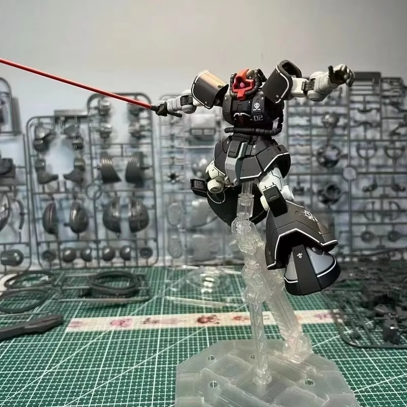 نموذج تجميع تجريبي لـ ريك دوم  - مراجعة Bandai Gundam Rg وسعره